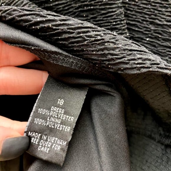 Alyx 18 Black Silver Glitter Sparkle Keyhole Cutout Neckline Dress Crinkle - Picture 6 of 6